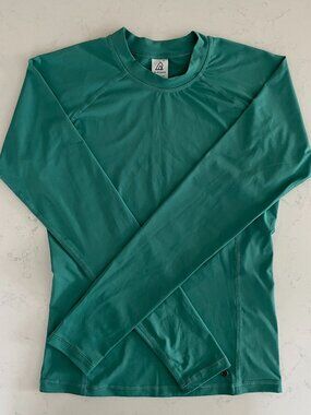 Ripzone Activewear LS Crew Neck Fitted Poly Spandex Blend Top Green Sz S